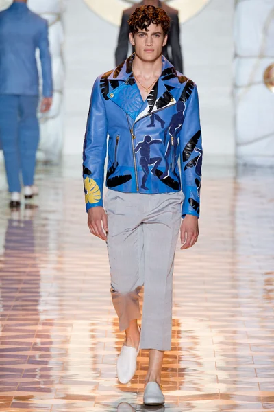 Look 29